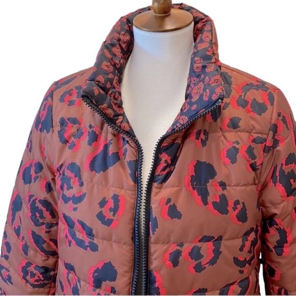 LOGO by Lori Goldstein Jackets & Blazers - LOGO by Lori Goldstein Womens Large Puffer Jacket Reversible Large Coat Leopard